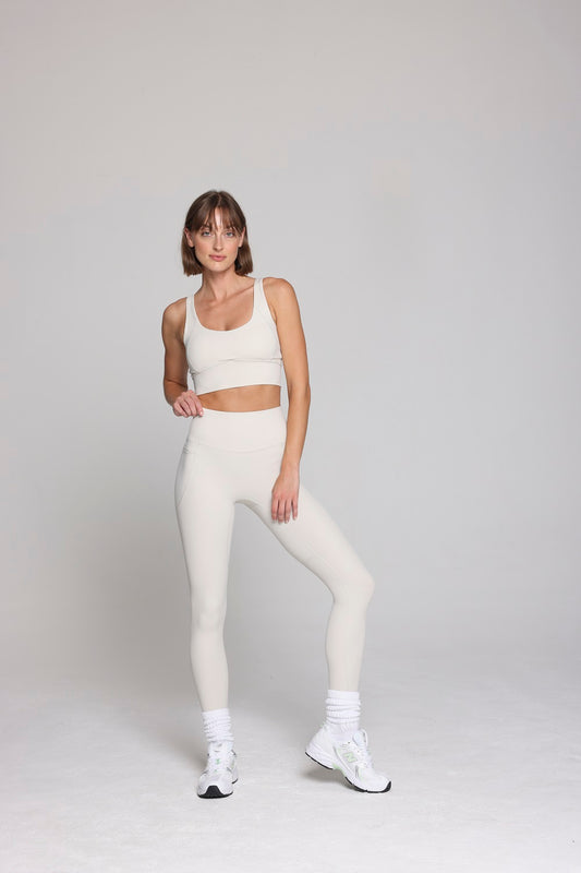 IN-MOTION LEGGING WITH POCKETS - OAT