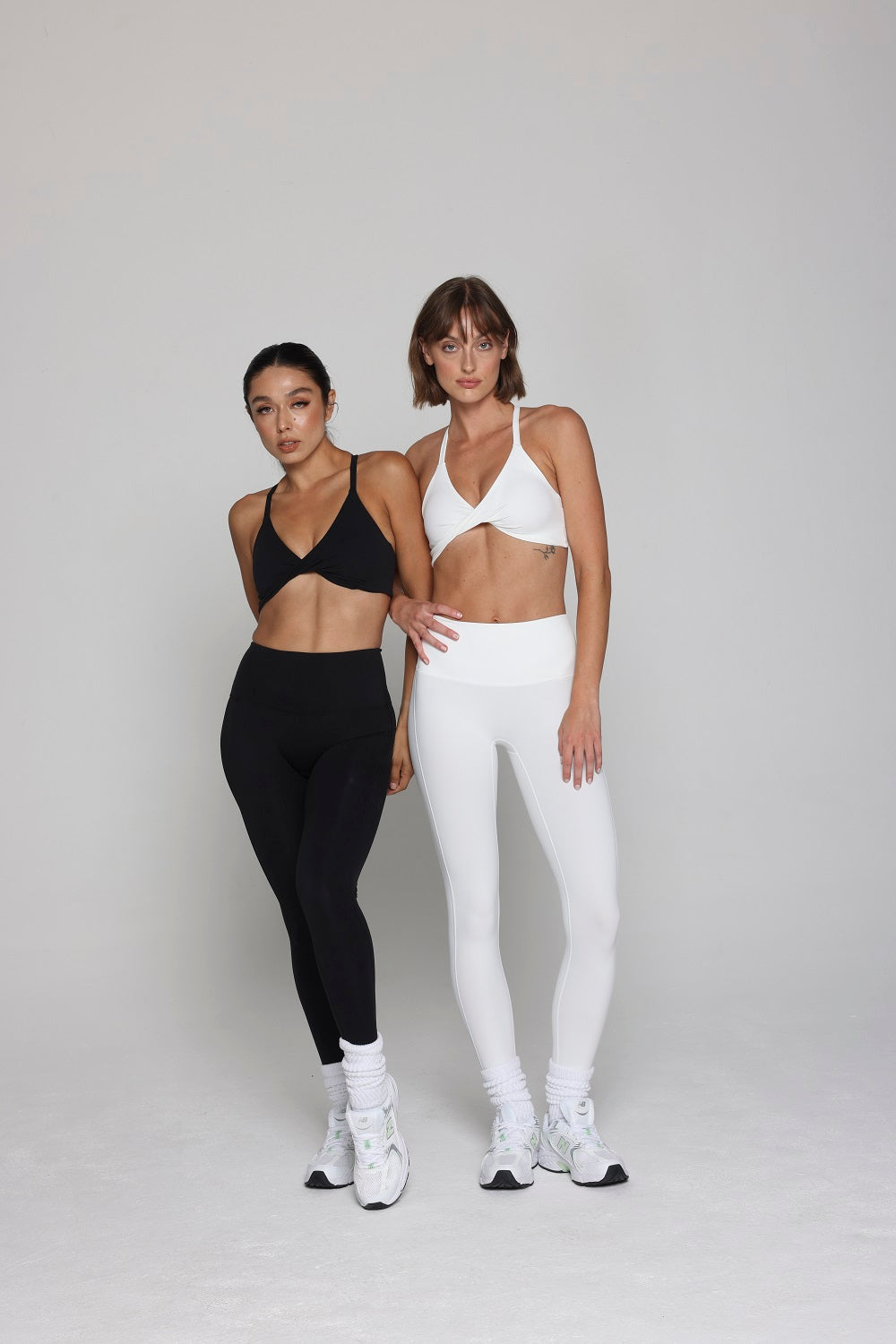 TWISTED SPORT BRA - WHITE